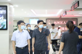 包河区政协主席方明桂赴包河法院参观调研