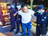 泾县一男子夜间做贼心虚 民警巡逻途中抓现行