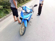 兩摩托相撞后協商不好報警 車主被發現均存在多起違法行為