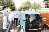 六安：智能物流車校園首秀