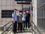 桐城警方抓获两名在逃人员