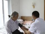 太湖102岁老人顺利接种新冠疫苗