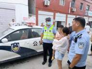 泗縣一名4歲男孩走失急壞家人 警方在小巷中找到了他