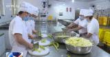 90后女老师复制《红楼梦》美食 曾为一道菜品等一年
