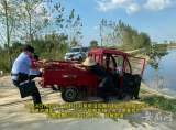 忘記拉手剎 六安一男子的三輪車自己“跑”水里了