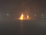 小轎車凌晨被大火吞噬 濉溪消防緊急救援