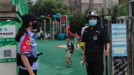 ?開學首日 合肥警方“護學崗”上線
