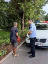 樅陽交警暖心救助走失老人獲贊許 