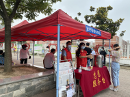暖心！肥東中小學門口設