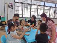“戰時”子女托班為民警輔警解后顧之憂