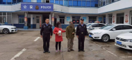 五旬男子流落街頭無法溝通 界首民警驅車二百里護送其回家