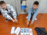 两名男子骑着盗来的电动车 一夜之间连撬岳西12家店铺