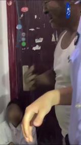 家中起火被困空調外機　男子跪謝消防救出孕妻