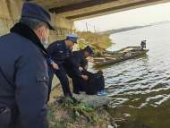 泗縣：男子欲跳河輕生?民輔警及時救回