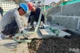 黄山市屯溪镇海桥桥面石板铺装即将完工