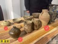 六安一女子來派出所鑒寶 沒想到還真是古董