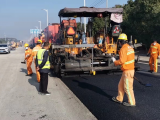 芜湖公路使用新技术 修路也能做到节能减排
