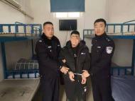 刑事拘留！男子集市上扒窃3部手机被当场抓获  