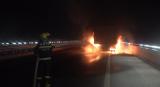 货车桥上爆胎起火  泾县消防紧急救援