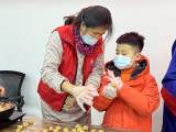 新春走基层丨炸圆子、做手工、写春联……合肥一社区热闹迎虎年