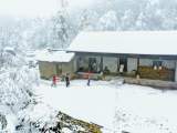 新春走基层丨15公里风雪路 只为山中“一盏灯”