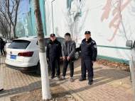 粗心男子忘拔車鑰匙三輪車被盜 界首民警不到三小時抓獲嫌疑人