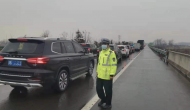 滬陜高速合六葉段日均通行車輛達5至6萬輛   合肥交警建立專班協調指揮
