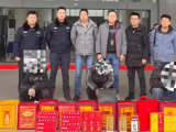 阜阳：3名砸车盗窃案犯罪嫌疑人被抓 现场查获价值40余万元烟酒及奢侈品