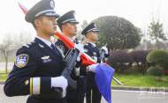 淮南公安舉行第二個中國人民警察節升旗儀式