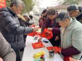 春联寄新语，笔墨送祝福