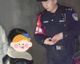 孩子砸坏轿车后窗 家长报警让民警“教育”