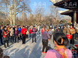 天暖晴好  合肥逍遥津公园游人如织（组图）