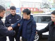 淮南：被窩里揪出老賴