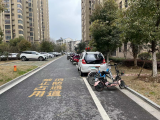合肥一小区车辆乱停 消防通道被占用  物业：正在规划更多停车位 呼吁业主规范停车