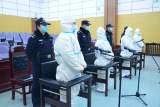 强行向过往长途客车收取“人头费” 寿县法院开庭审理一起涉恶案件