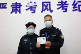 定远县发出首张“即考即办”保安员证