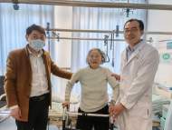 96歲老人成功“換骨頭” 專家提醒：高齡不是手術(shù)禁忌  