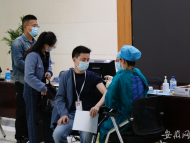 合肥舉辦首次“序貫接種”專場(chǎng) 新冠疫苗“加強(qiáng)針”有了新選擇