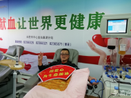 跟著好人學雷鋒｜年近花甲的“中國好人”張黎明：助人為樂不止步