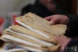 30封情書喚醒"植物人" ?蚌埠好人宮金妹不離不棄守護丈夫12年