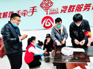 奮戰在蕪湖抗疫一線的“孤勇者”們 （圖）