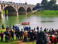 池州城區(qū)西門大橋附近有人跳河 搜救隊搜尋兩日尚無結(jié)果