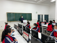 芜湖湾沚区小学生参与“网上祭英烈”活动