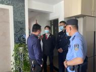 被執行人“花樣”借口拒搬出法拍房 合肥包河法院強制執行四小時騰房