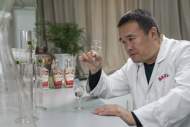 特級技師查樞屏：潛心鉆研雕琢舌尖酒味
