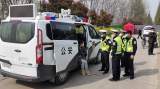 寿县交警紧急护送危急孕妇就医