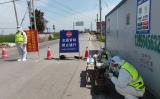 凤台交警紧守国道防疫卡点  筑牢疫情防控屏障