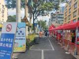 2022中考|合肥一考点：考前10分钟，两考生陆续赶到匆忙入场