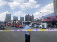 合肥一建材家具市場商鋪起火追蹤：起火建筑被燒塌 明火已被撲滅