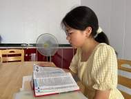 大皖陽光助學丨安徽鄉村女孩考上北大：暑期在家學英語 稱父母是堅強后盾